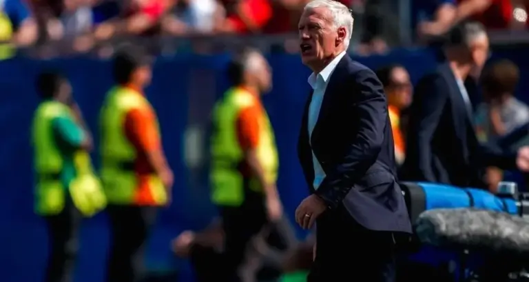 Deschamps diz que França esteve “um degrau abaixo” em semi contra Espanha