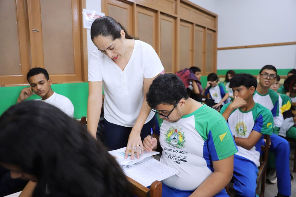 Acre amplia estrutura da educação especial e lidera inclusão escolar no país