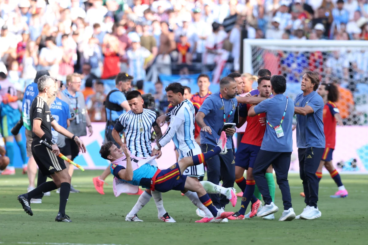 Fifa abre processo disciplinar contra atletas de Argentina e Espanha por final da Copa