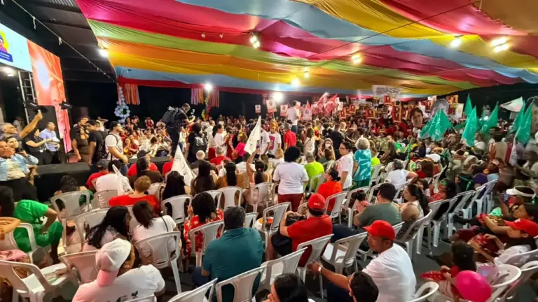 Parque das Acácias fica lotado durante lançamento da pré-candidatura de Thor