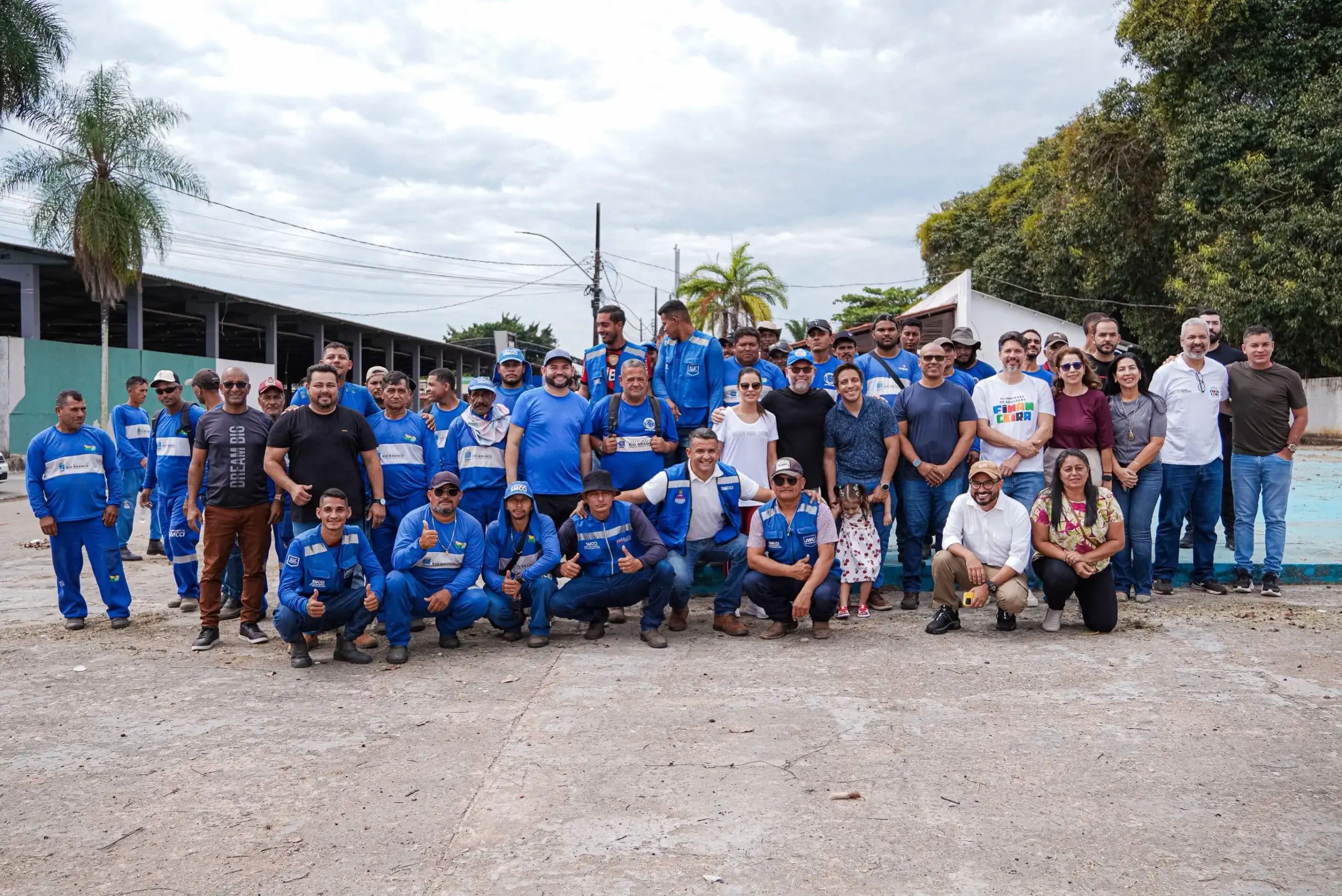 Prefeitura intensifica limpeza no Parque de Exposições para a Expoacre Prefeitura intensifica limpeza no Parque de Exposições para a Expoacre