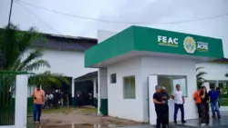 Faculdade Estadual do Acre passa a levar o nome de Enéas Carneiro após sanção de Mailza