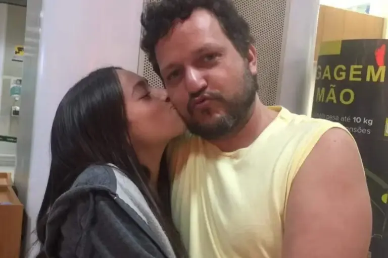 Filha e ex-esposa prestam homenagens a Edward Boggiss