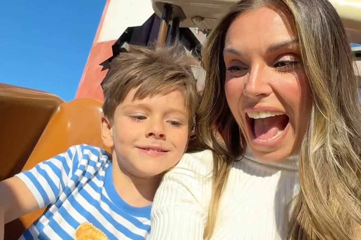 Flávia Viana detalha internação do filho e alerta as mamães: “Febre”