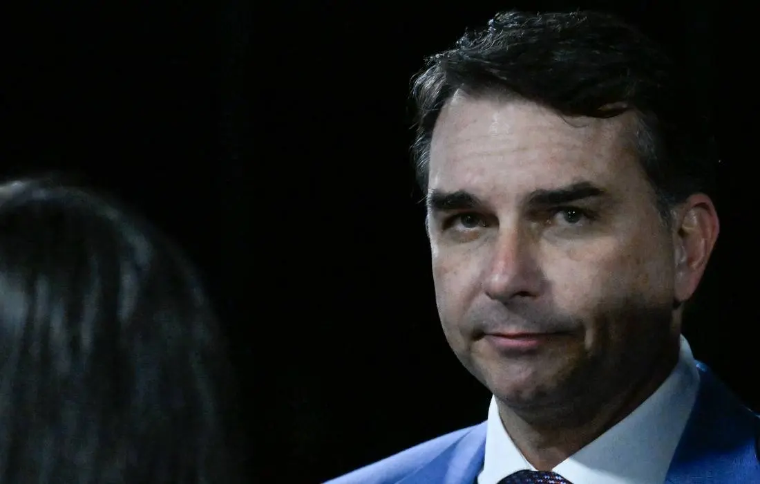 “Autoritária, desproporcional”: Flávio reage a veto de Moraes para visitar Bolsonaro