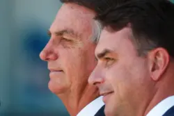 Flávio Bolsonaro critica veto de Moraes a visita ao pai no Dia dos Pais