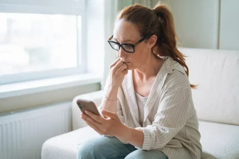 Os perigos de usar redes sociais e IA para decisões de saúde