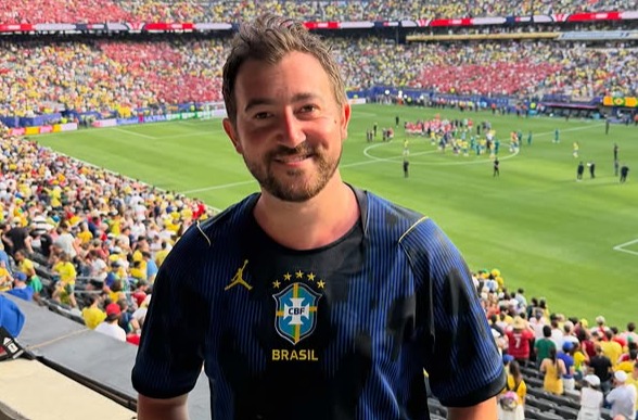 Greg, de Todo Mundo Odeia o Chris, se declara ao Brasil após eliminação
