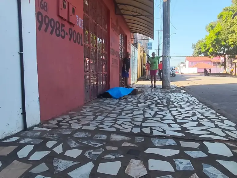 A equipe de suporte avançado compareceu ao local, porém apenas pôde confirmar o óbito