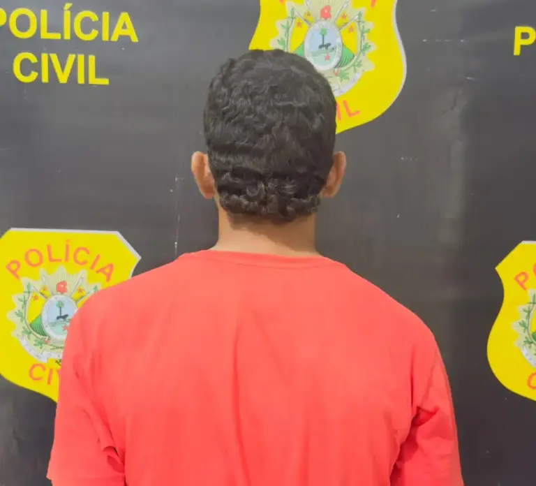 o homem permanece à disposição da Justiça e responderá pelos crimes investigados