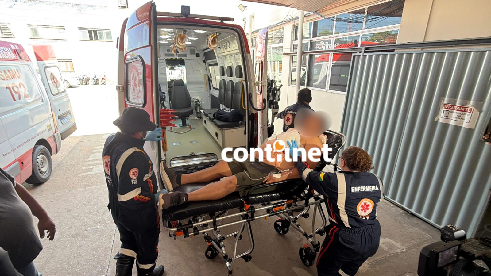 Comerciante é esfaqueado no peito após cobrar dívida no Centro de Rio Branco Comerciante é esfaqueado no peito após cobrar dívida no Centro de Rio Branco