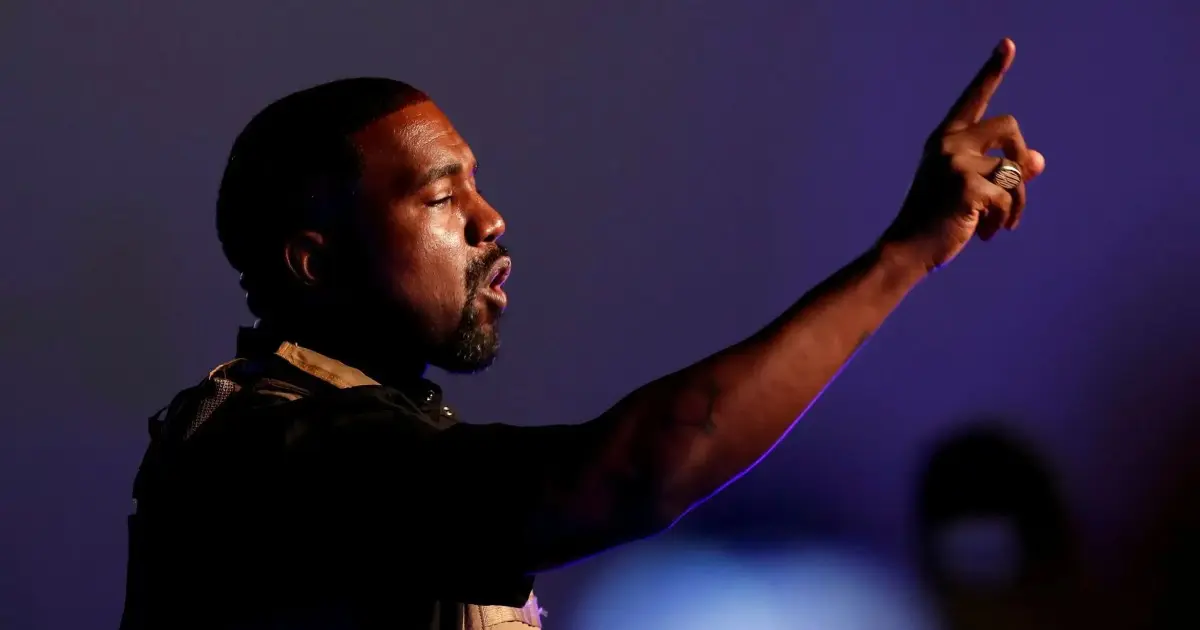 Após cancelamento em outros países, Kanye West se apresenta na Albânia Após cancelamento em outros países, Kanye West se apresenta na Albânia