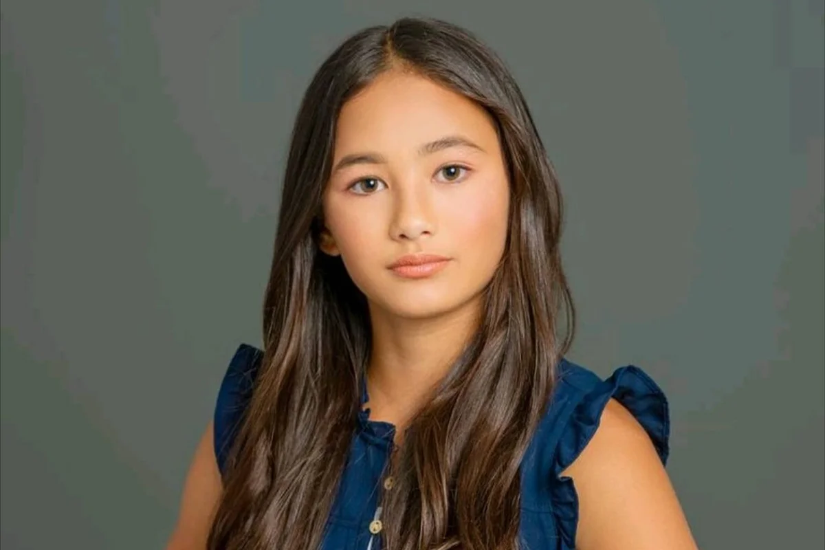 Atriz de Godzilla vs. Kong morre aos 18 anos em acidente de carro