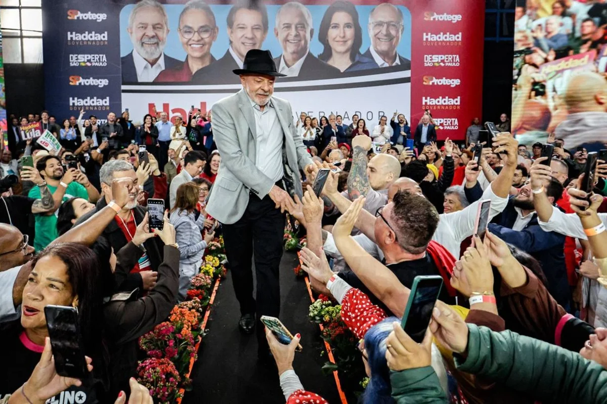 “Vai apanhar muito”: Lula barra americanos no Brasil e manda recado sobre eleições