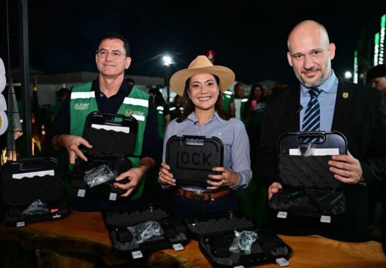 Durante a programação, também foram divulgados os aplicativos SOS Escola Segura e SOS Mulher Segura | Foto: Secom