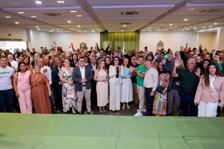 Mailza participa de reunião com Associação dos Ministros do Evangelho do Acre