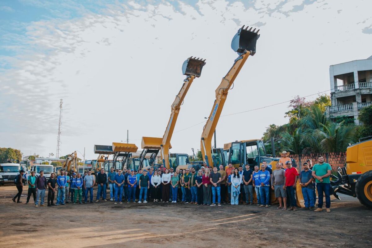 Cruzeiro do Sul reforça frota de Obras com oito novas máquinas