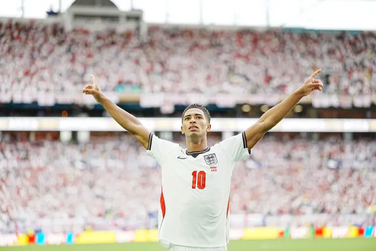 Inglaterra vence Noruega na prorrogação e vai às semifinais da Copa