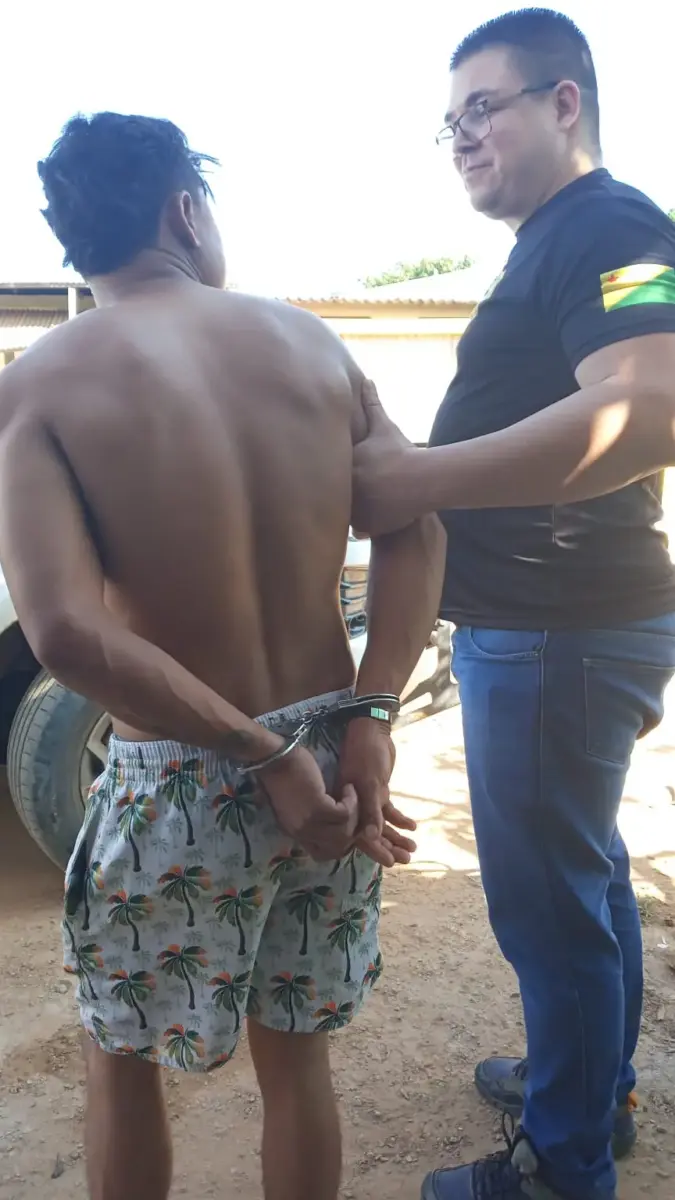 Funcionário de Prefeitura do interior do Acre é preso após agredir esposa na frente dos filhos