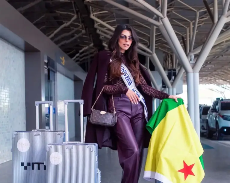 Acreana embarca para disputar a coroa do Miss Universe Brasil 2026
