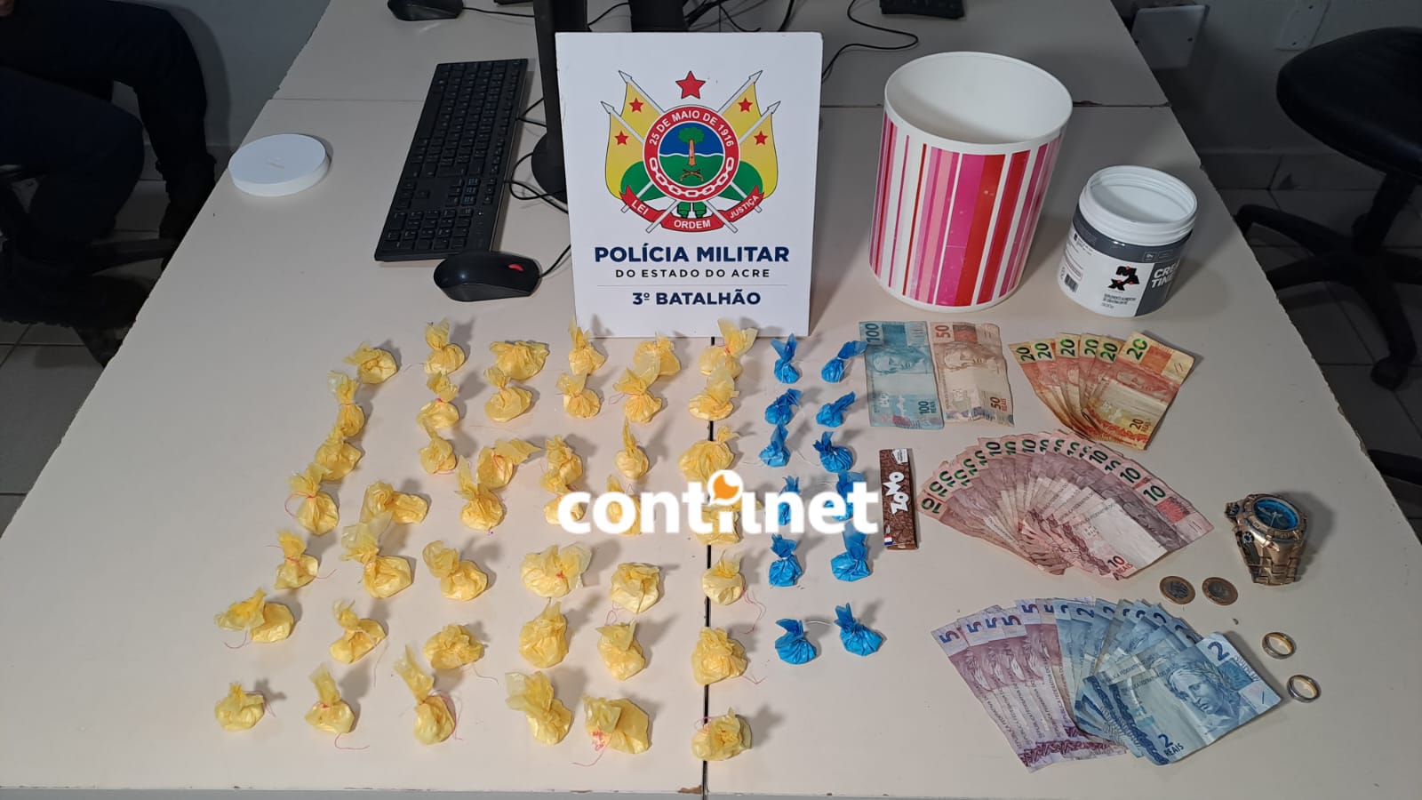 Polícia flagra suspeito manipulando drogas e prende monitorado por tráfico em Rio Branco