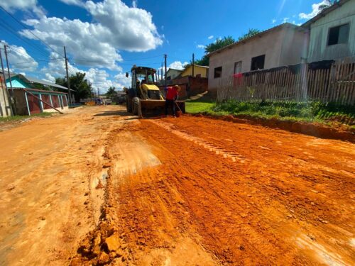 Prefeitura reforça obras de verão em várias regiões de Cruzeiro do Sul Prefeitura reforça obras de verão em várias regiões de Cruzeiro do Sul