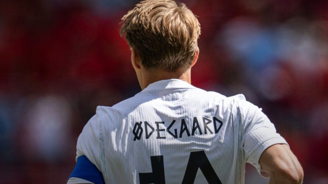 Por que jogadores da Noruega têm letras incomuns em seus nomes? Por que jogadores da Noruega têm letras incomuns em seus nomes?