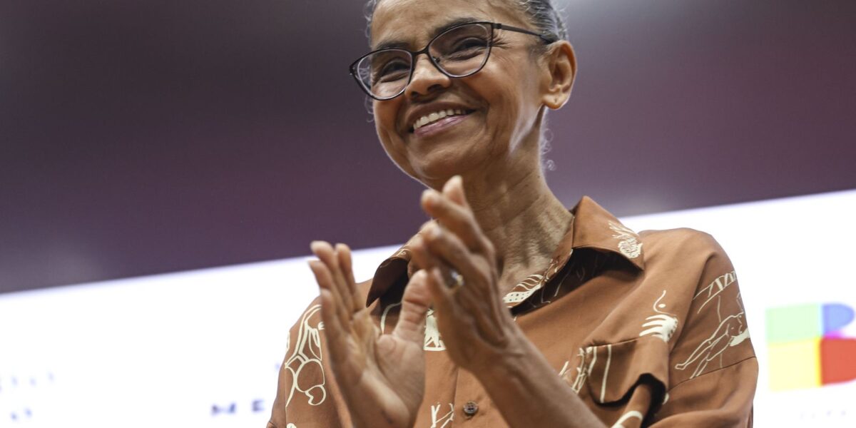 Marina Silva recebe maior condecoração da França em Brasília