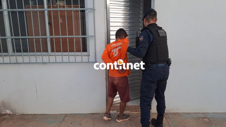 Suspeito tenta esconder sacola com drogas, mas acaba preso pela Força Tática em Rio Branco