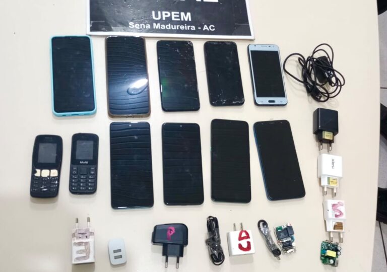 Polícia Penal apreende celulares arremessados em presídio no Acre