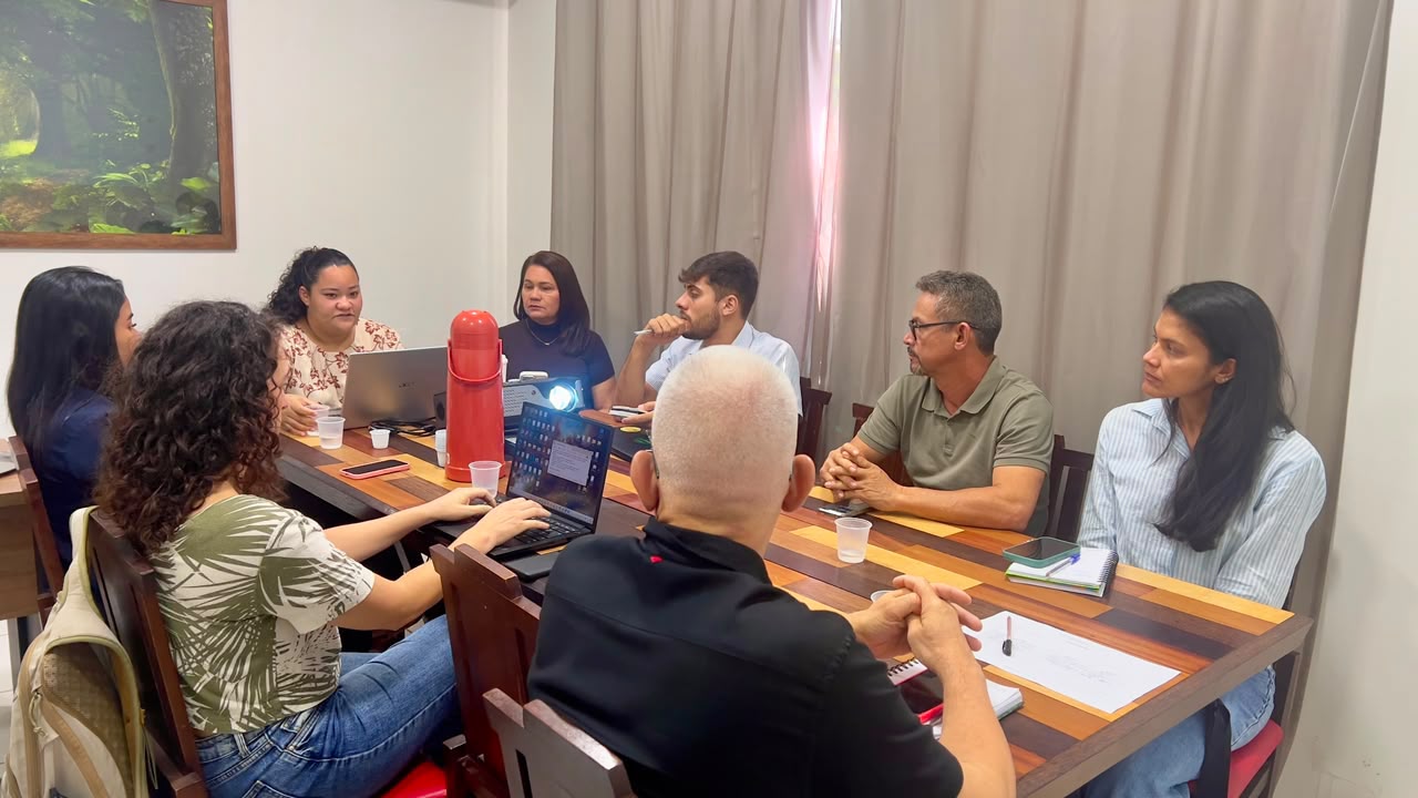 Prefeitura e COMDEMA avançam em ações para fortalecer política ambiental em Cruzeiro do Sul Prefeitura e COMDEMA avançam em ações para fortalecer política ambiental em Cruzeiro do Sul