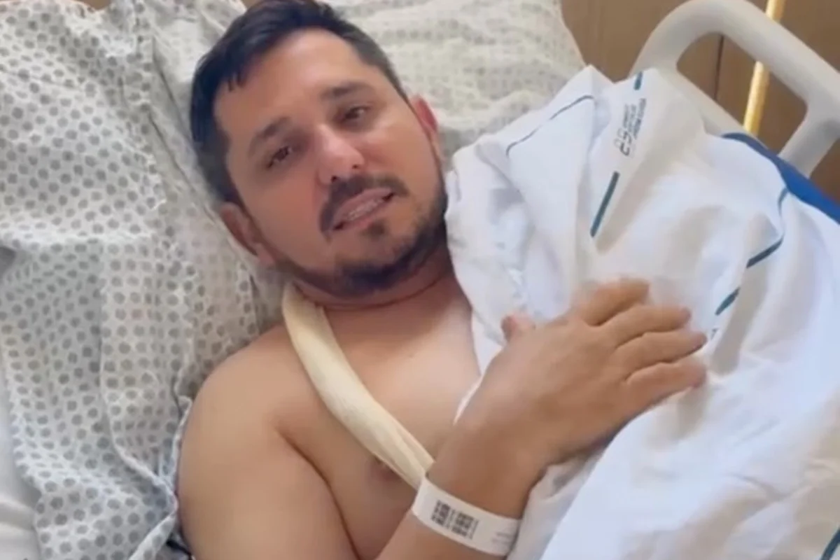 Primo de Ana Castela quebra clavícula ao cair de touro em rodeio