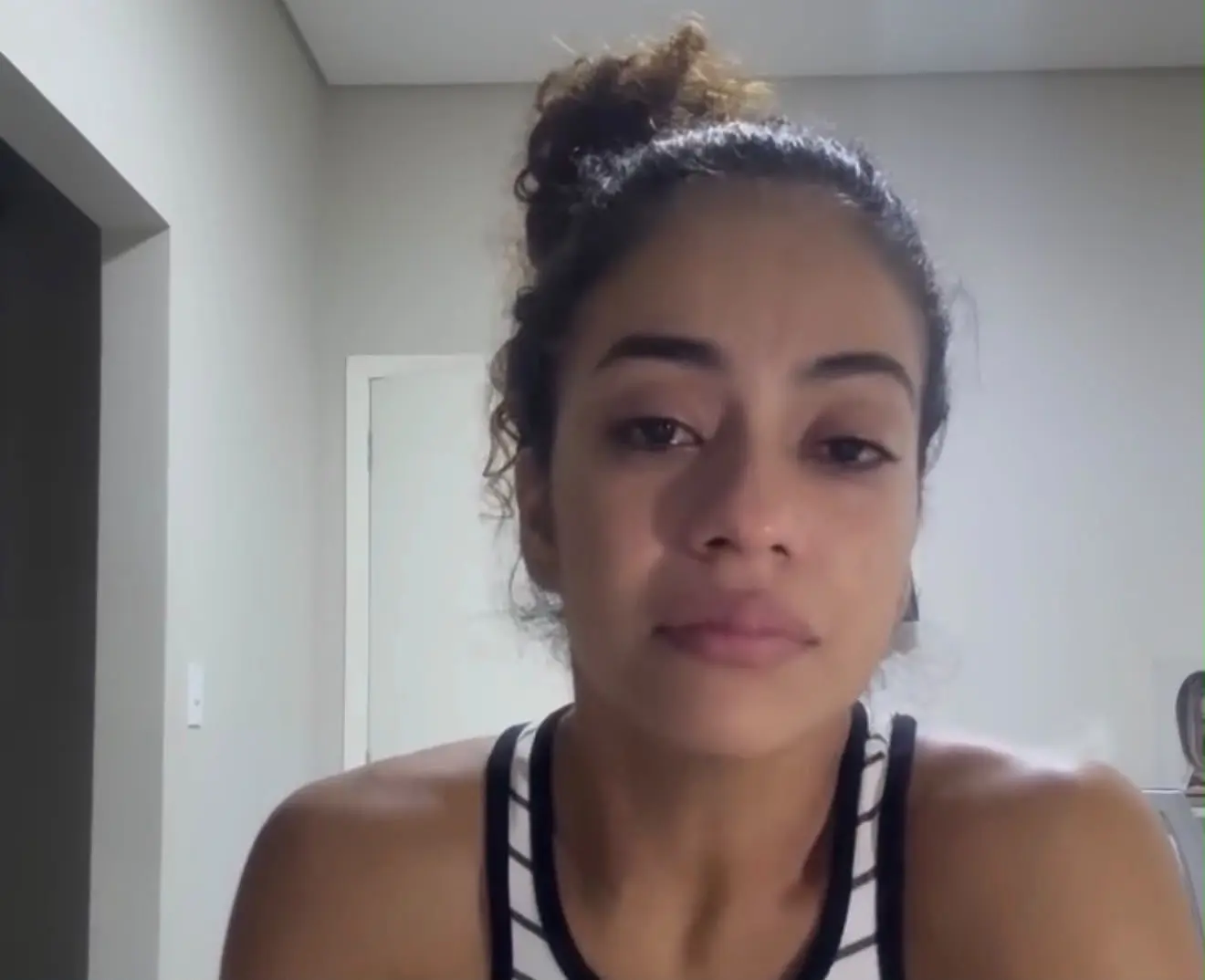 Rainha do Carnaval de Rio Branco relata enforcamento e diz que filho a salvou Rainha do Carnaval de Rio Branco relata enforcamento e diz que filho a salvou