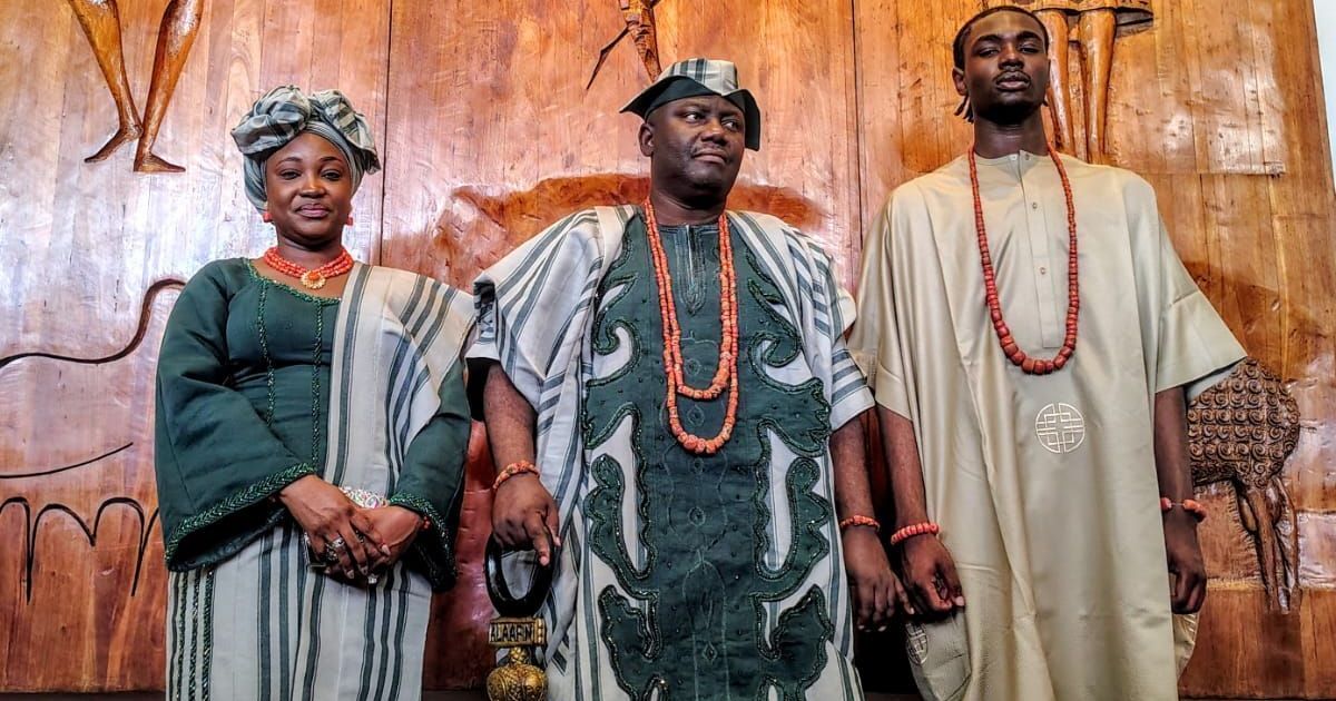 Quem é o rei de Oyó? Entenda a ligação do monarca nigeriano com Xangô Quem é o rei de Oyó? Entenda a ligação do monarca nigeriano com Xangô