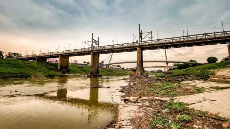 Rio Acre perde 17 centímetros em uma semana e se aproxima de nova mínima
