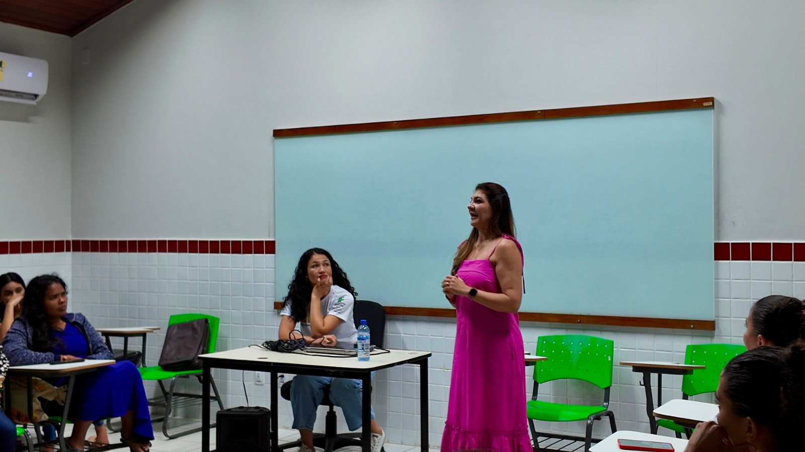 Com a agenda nos três municípios, Rosana Cavalcante reforçou sua atuação em iniciativas voltadas à educação