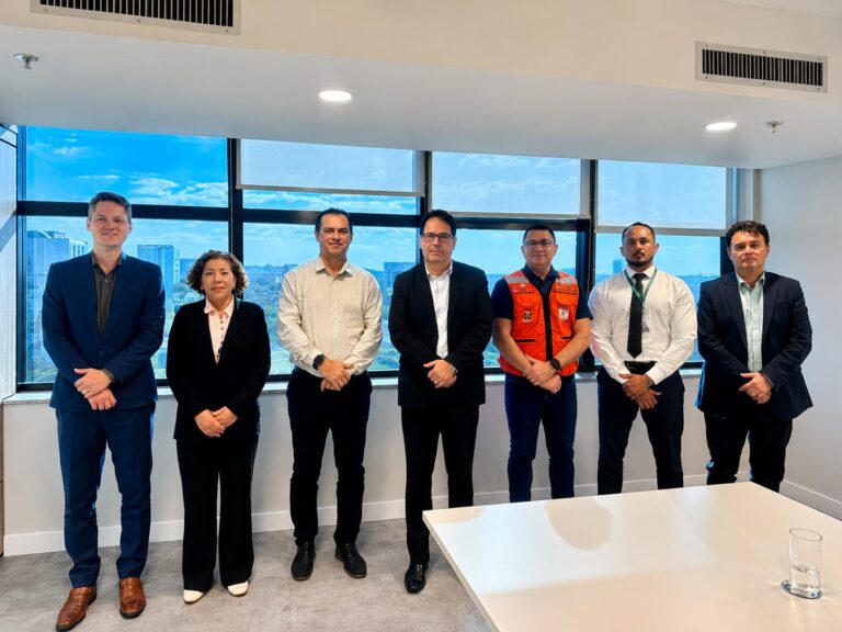 Representantes do Saerb e de outros órgãos de Rio Branco se reuniram com o governo federal