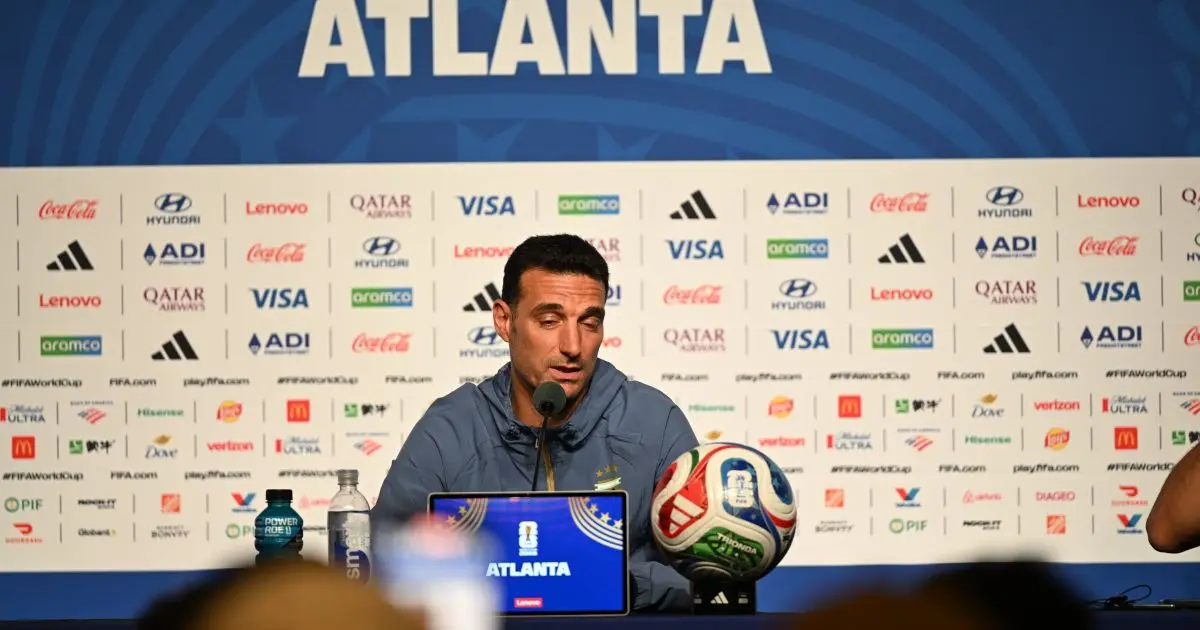 “Desde 86 dizem que somos favorecidos”, diz Scaloni sobre teorias na Copa “Desde 86 dizem que somos favorecidos”, diz Scaloni sobre teorias na Copa