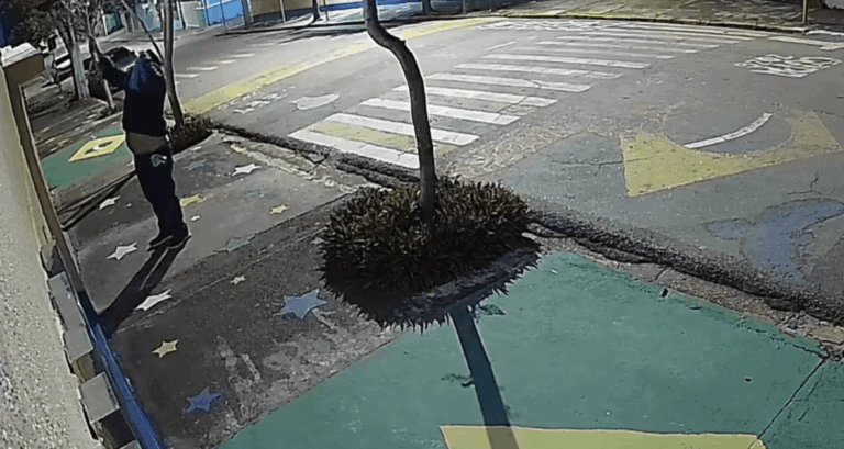 Homem lança spray de pimenta em escola por causa de barulho em SP