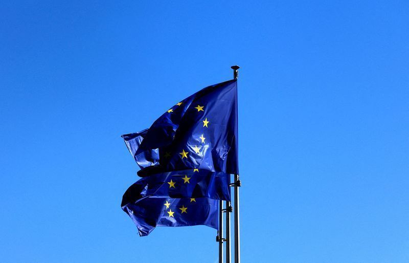 UE apresenta plano para se “eletrificar” e reduzir uso de petróleo e gás UE apresenta plano para se “eletrificar” e reduzir uso de petróleo e gás