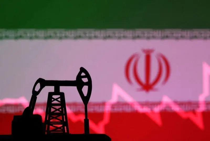 Exportações de petróleo seguem “normalmente” apesar de sanções, diz Irã
