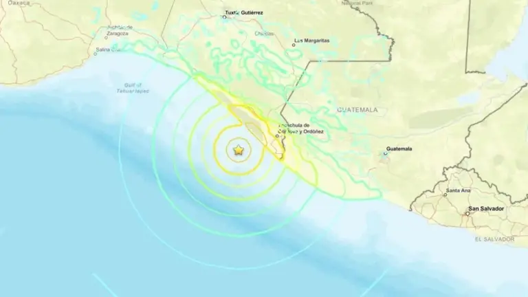 Terremoto de magnitude 7,3 atinge a costa do México