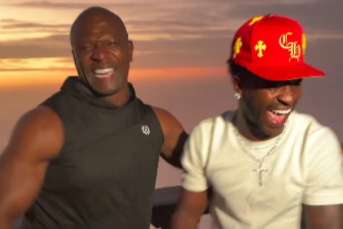 Terry Crews visita o Cristo Redentor ao lado de Vini Jr. e celebra amizade