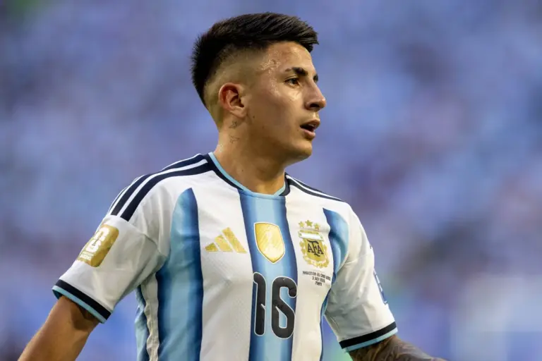 River Plate se aproxima da contratação de Thiago Almada, ex-Botafogo