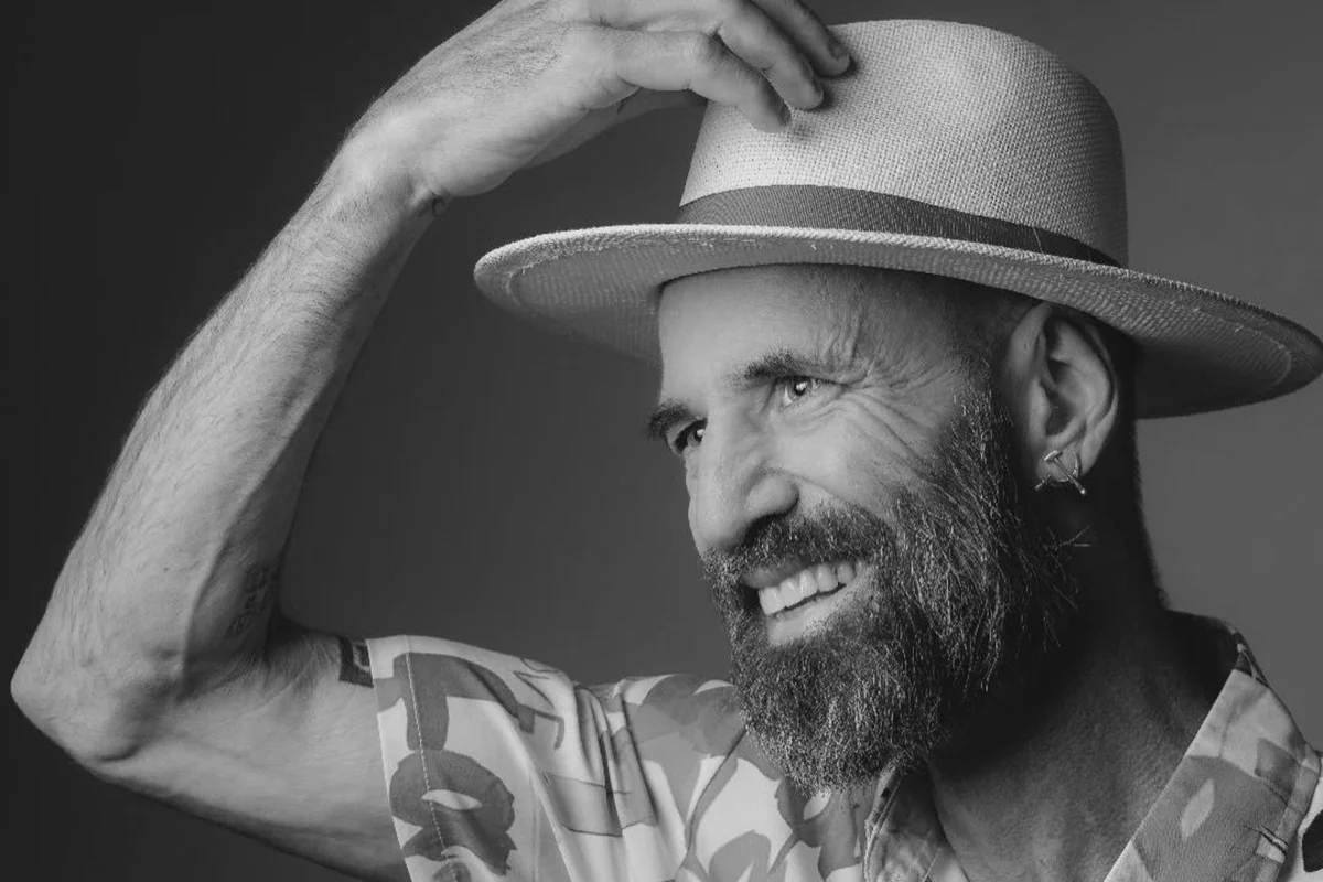 Influenciador que fez velório em vida morre após diagnóstico Influenciador que fez velório em vida morre após diagnóstico