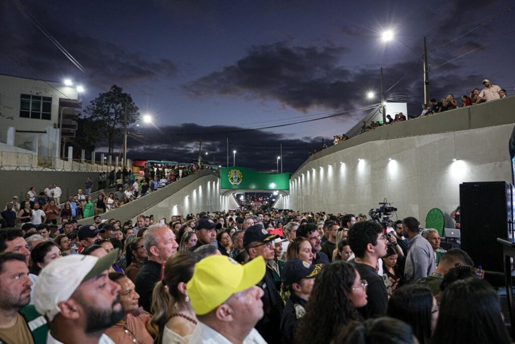 Trânsito é liberado no viaduto da Avenida Ceará em Rio Branco