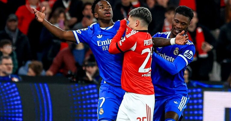 Silas fala sobre luta antirracista no futebol: “Vini paga o preço sozinho”