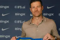 Nova era: Chelsea apresenta oficialmente Xabi Alonso como novo treinador