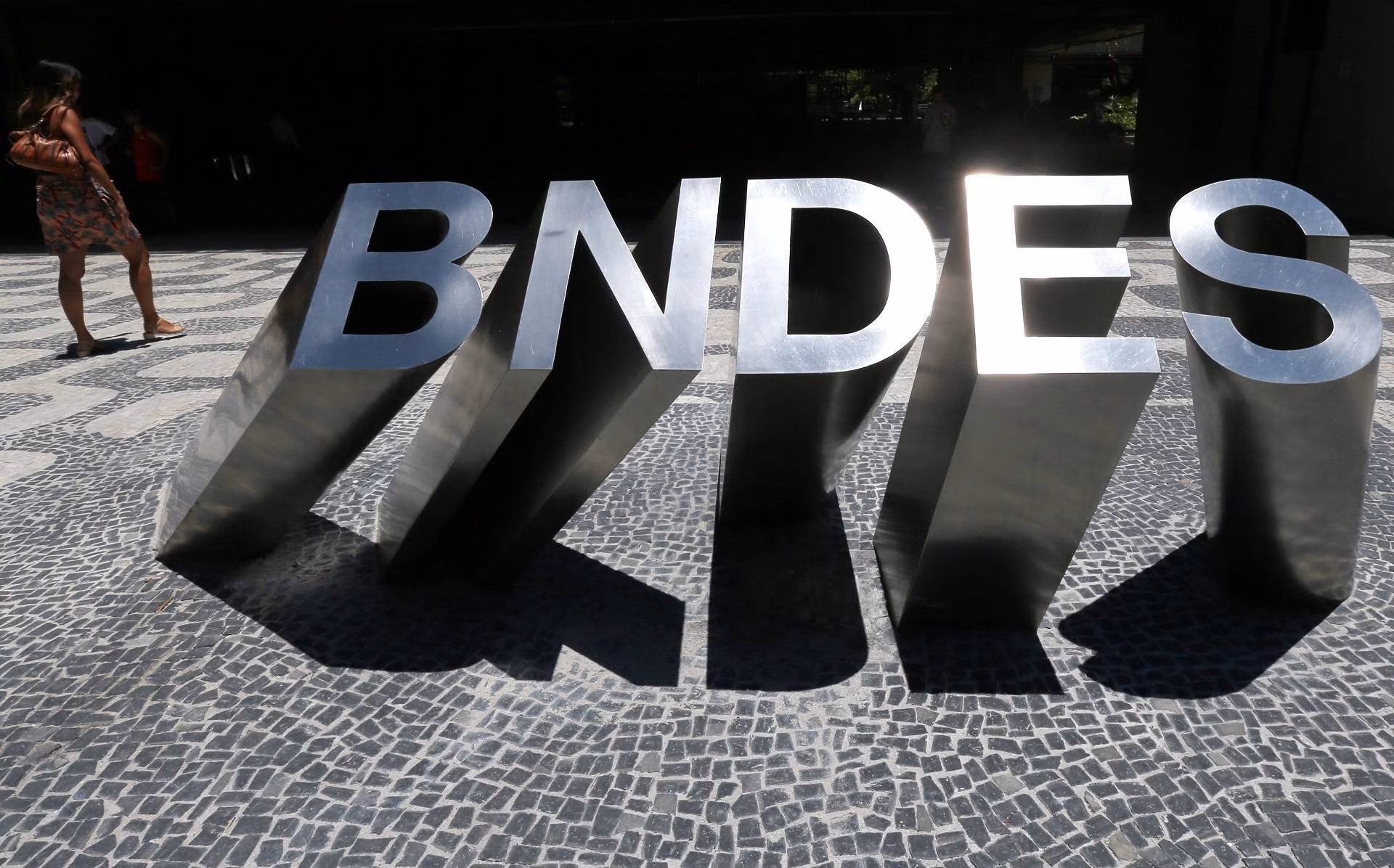 BNDES aprova R$ 25 milhões para fornecedora do SUS instalada em Goiânia