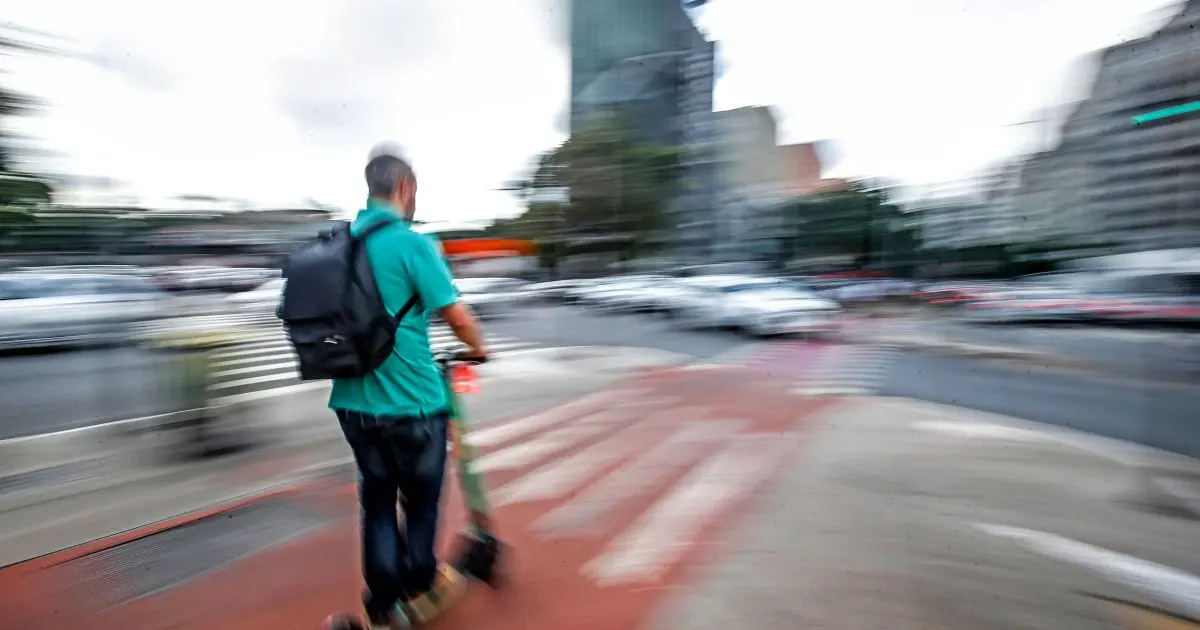 Risco de trauma cerebral em patinete elétrico é maior do que em motocicleta